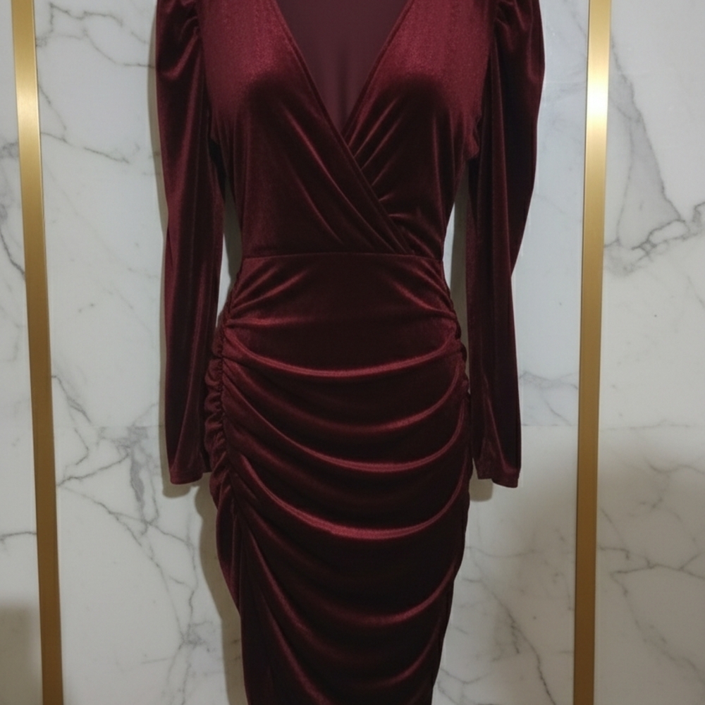 Chic Burgundy Velvet Wrap Dress